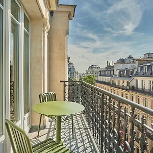 Numa Champs-elysees 4*, Paris Frankreich